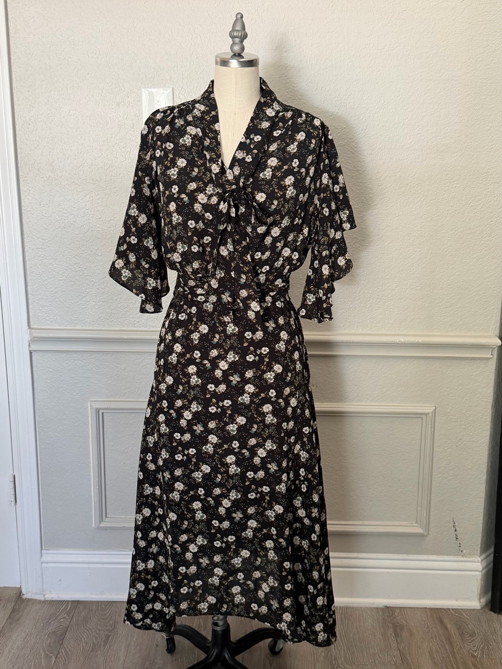 Max Studio Black Floral Tie-Neck Midi Dress